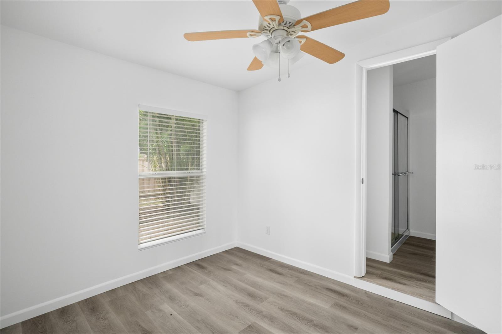 LAKE HIGHLANDS HEIGHTS - Residential Income