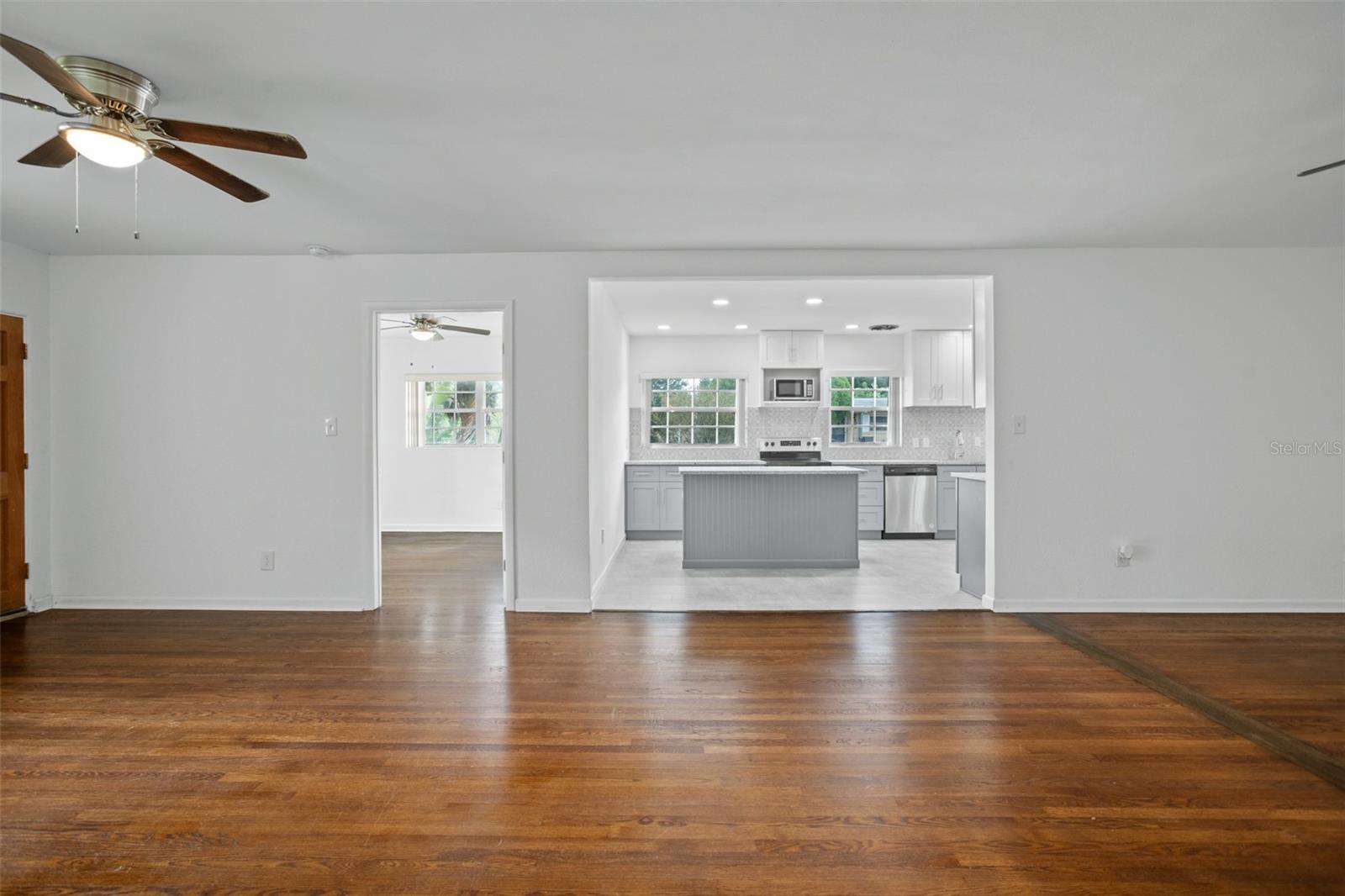 LAKE HIGHLANDS HEIGHTS - Residential Income