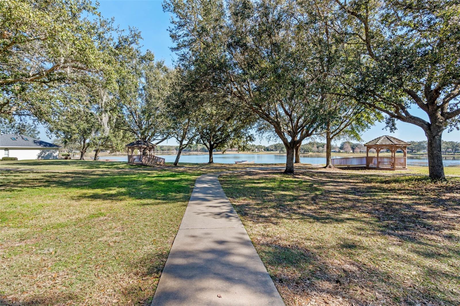 ROYAL HIGHLANDS PH 02-A LT 1173 ORB 2040 - Residential