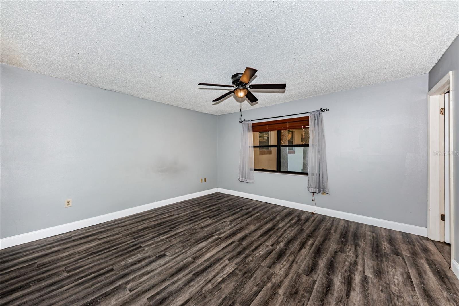 ESTANCIA CONDO - Residential