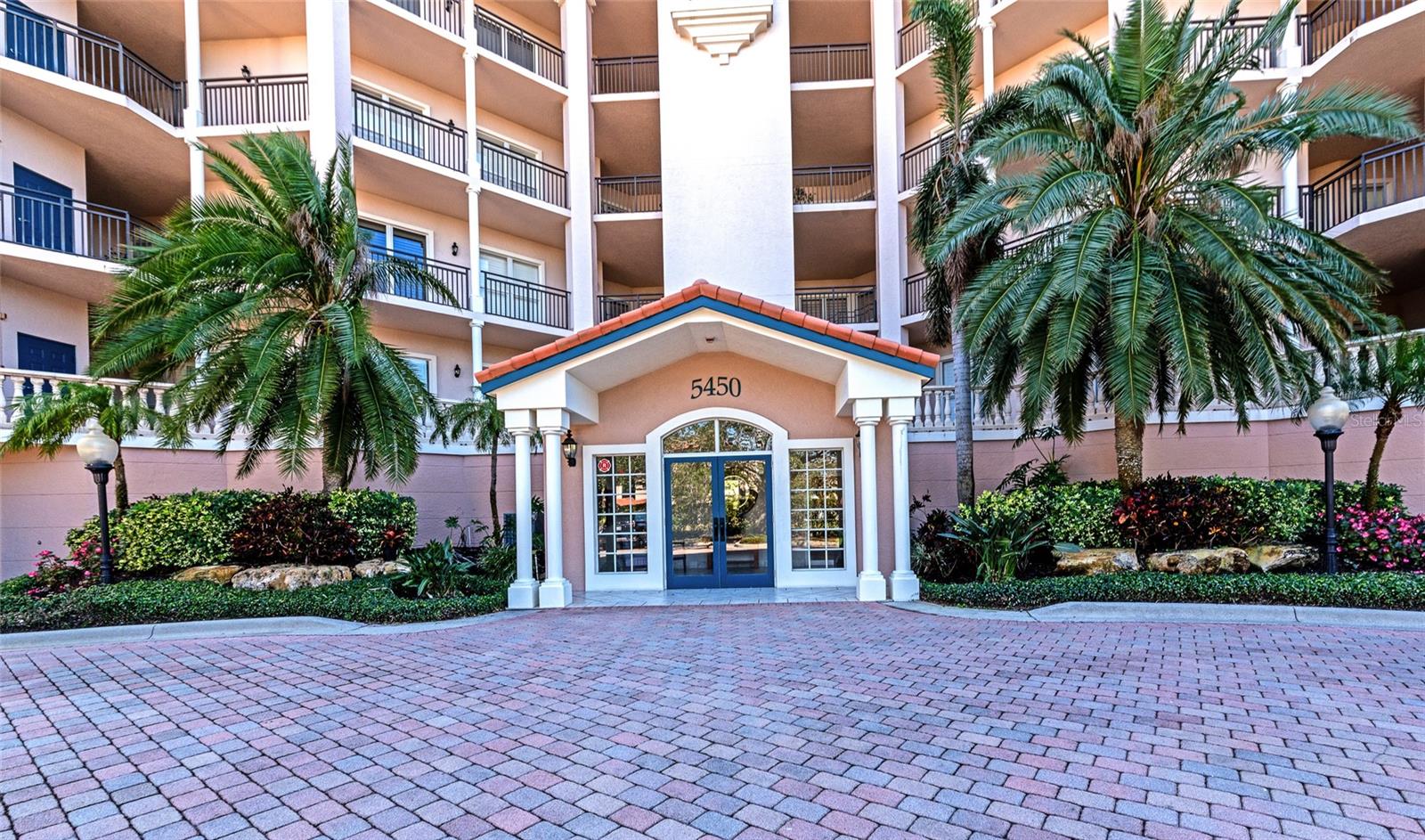 EAGLES POINT AT THE LANDINGS, BAYVIEW HOMES I - Residential