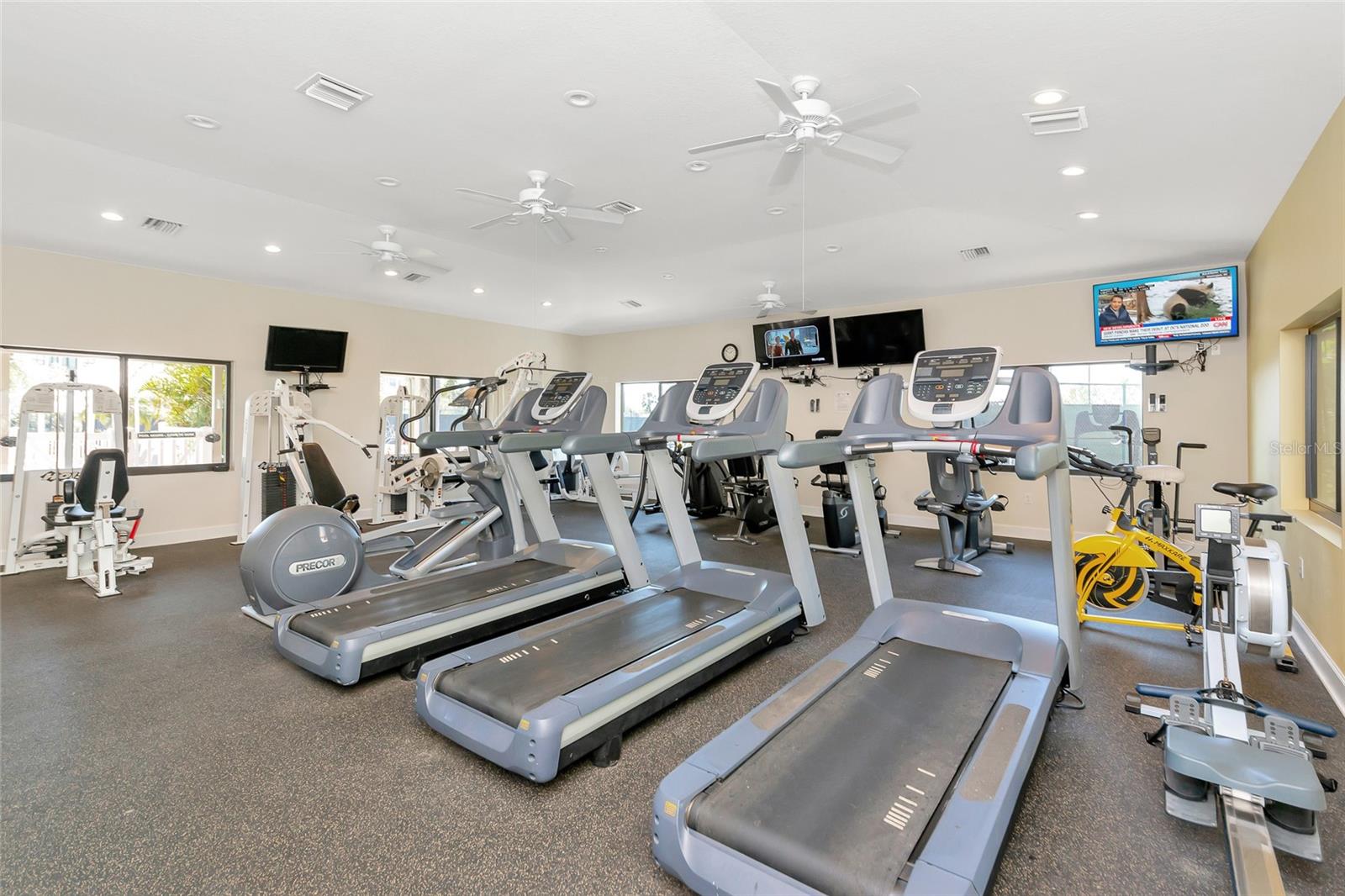 EAGLES POINT AT THE LANDINGS, BAYVIEW HOMES I - Residential