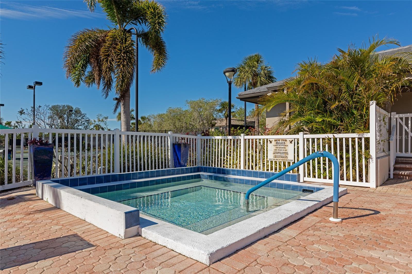 EAGLES POINT AT THE LANDINGS, BAYVIEW HOMES I - Residential