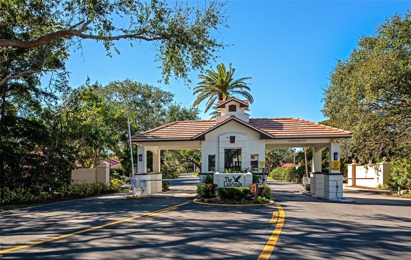 EAGLES POINT AT THE LANDINGS, BAYVIEW HOMES I - Residential