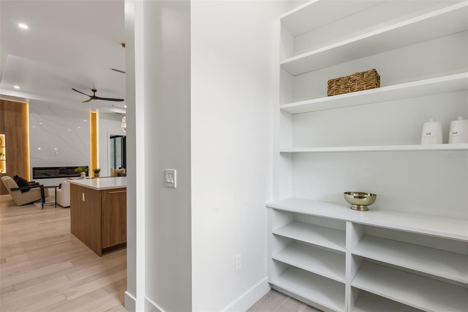 KENILWORTH SHORES SEC 01 - Residential