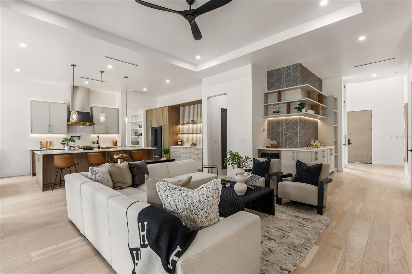 KENILWORTH SHORES SEC 01 - Residential