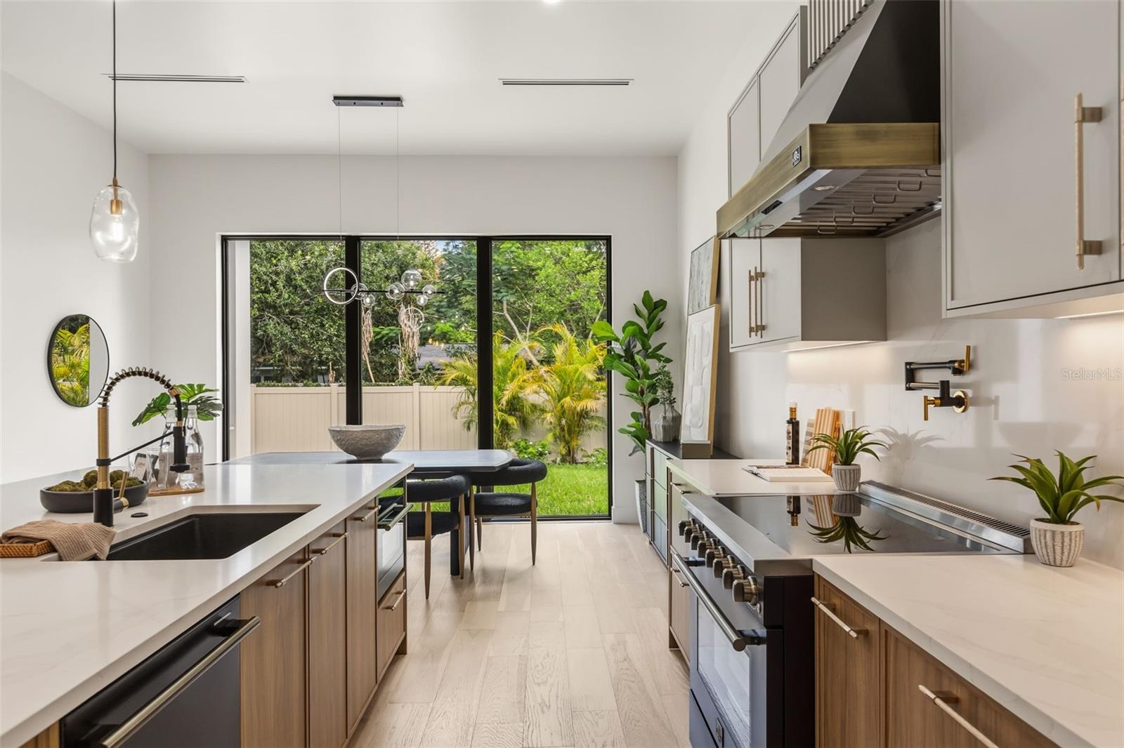 KENILWORTH SHORES SEC 01 - Residential