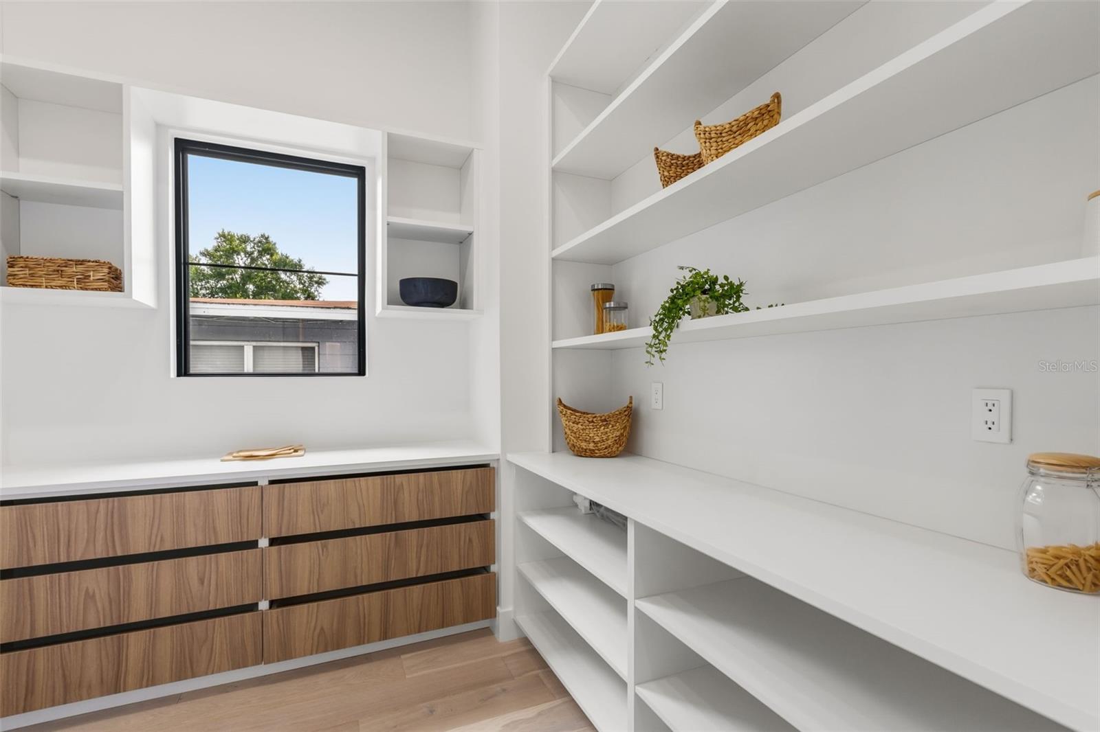 KENILWORTH SHORES SEC 01 - Residential