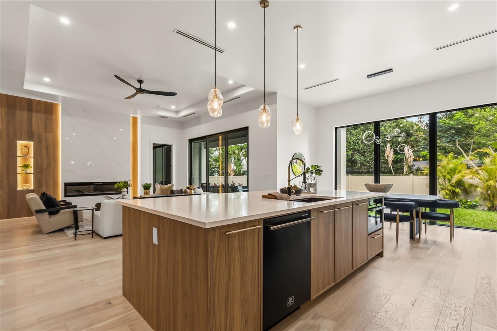 KENILWORTH SHORES SEC 01 - Residential