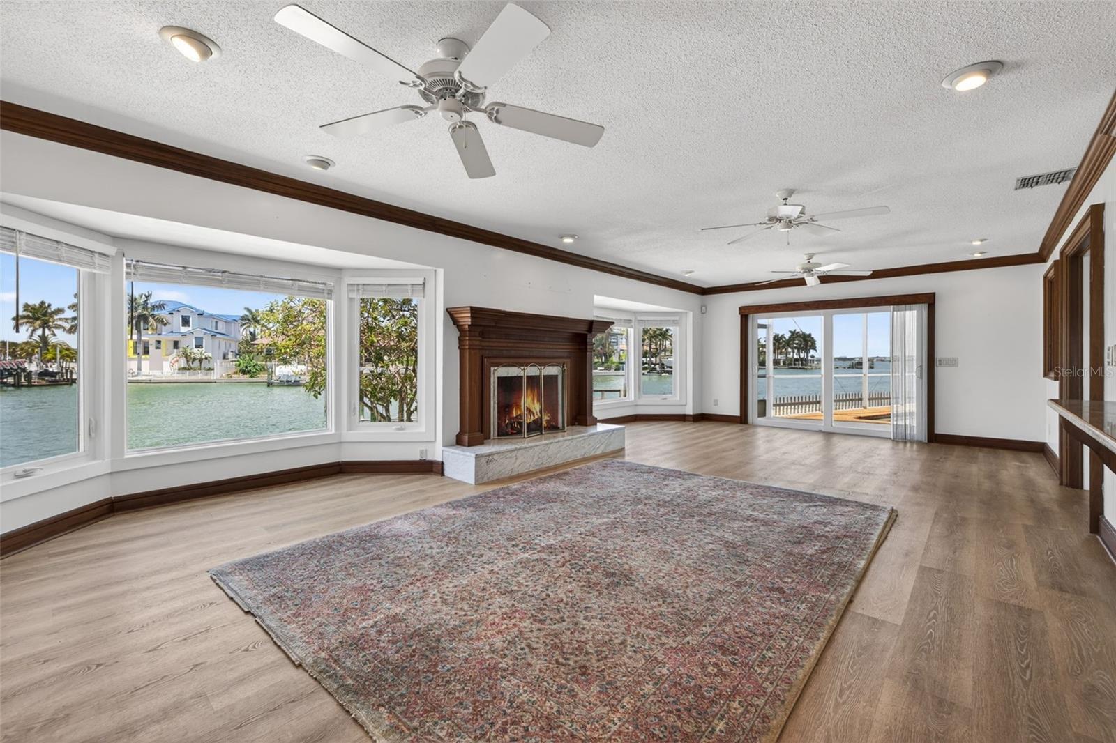 BELLE ISLE - Residential