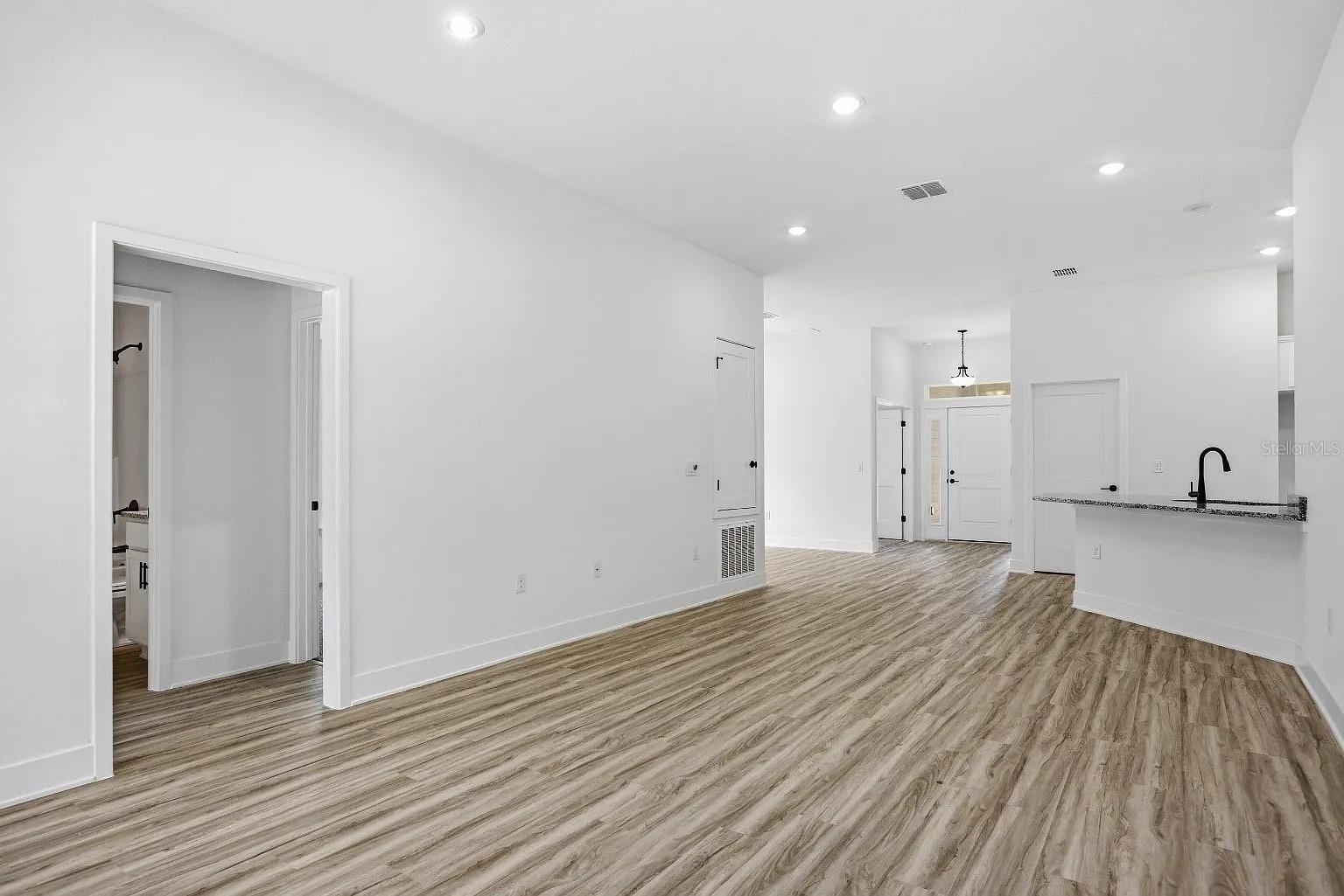 BRIARWOOD - Residential