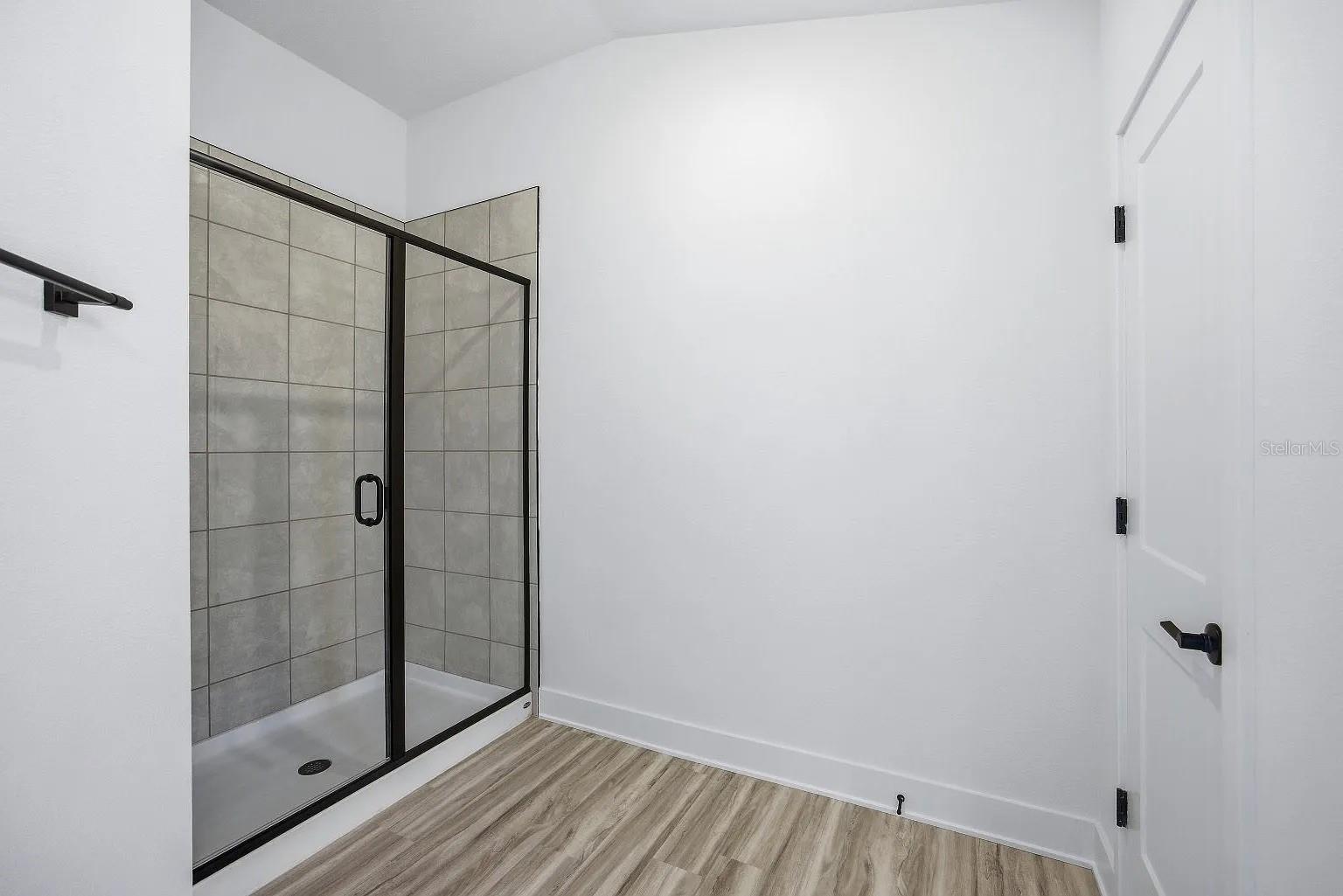 BRIARWOOD - Residential