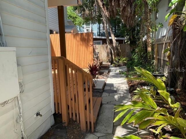 KINYONS H H ADD - Commercial Sale