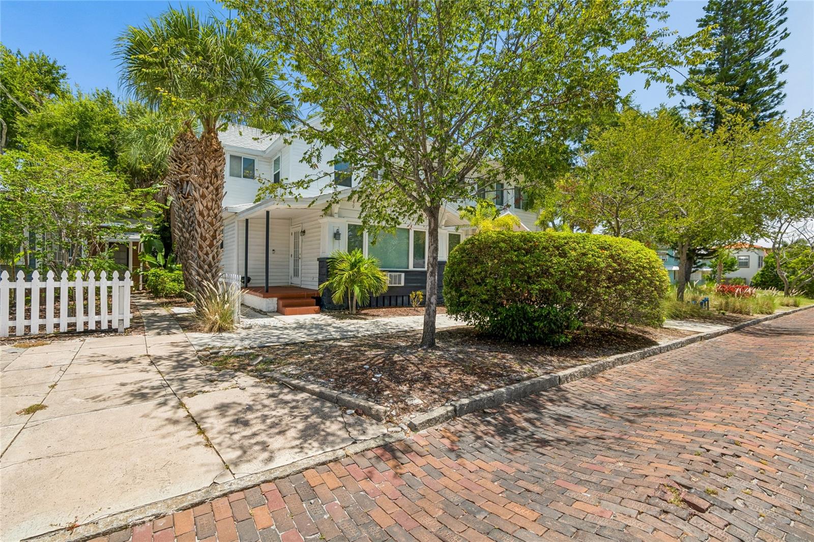 KINYONS H H ADD - Commercial Sale