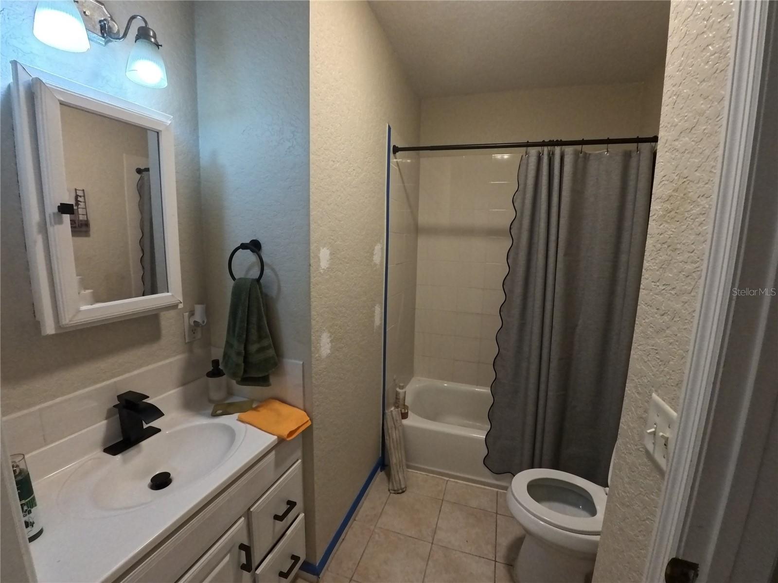 KINYONS H H ADD - Commercial Sale