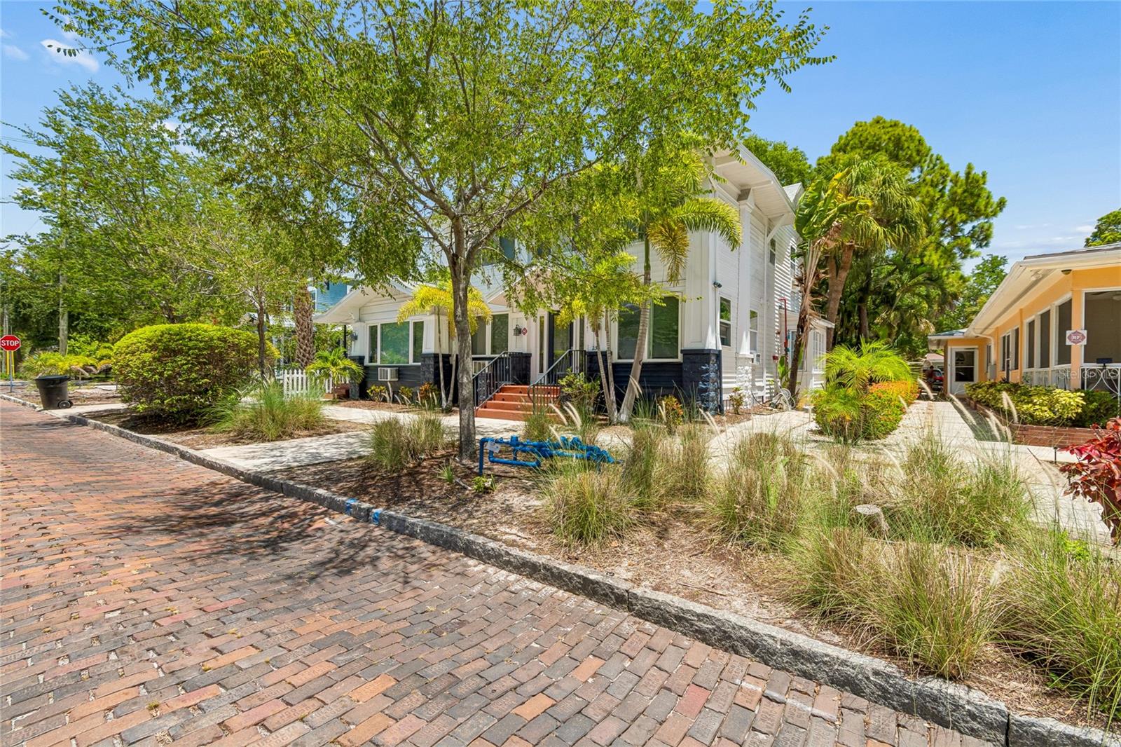KINYONS H H ADD - Commercial Sale