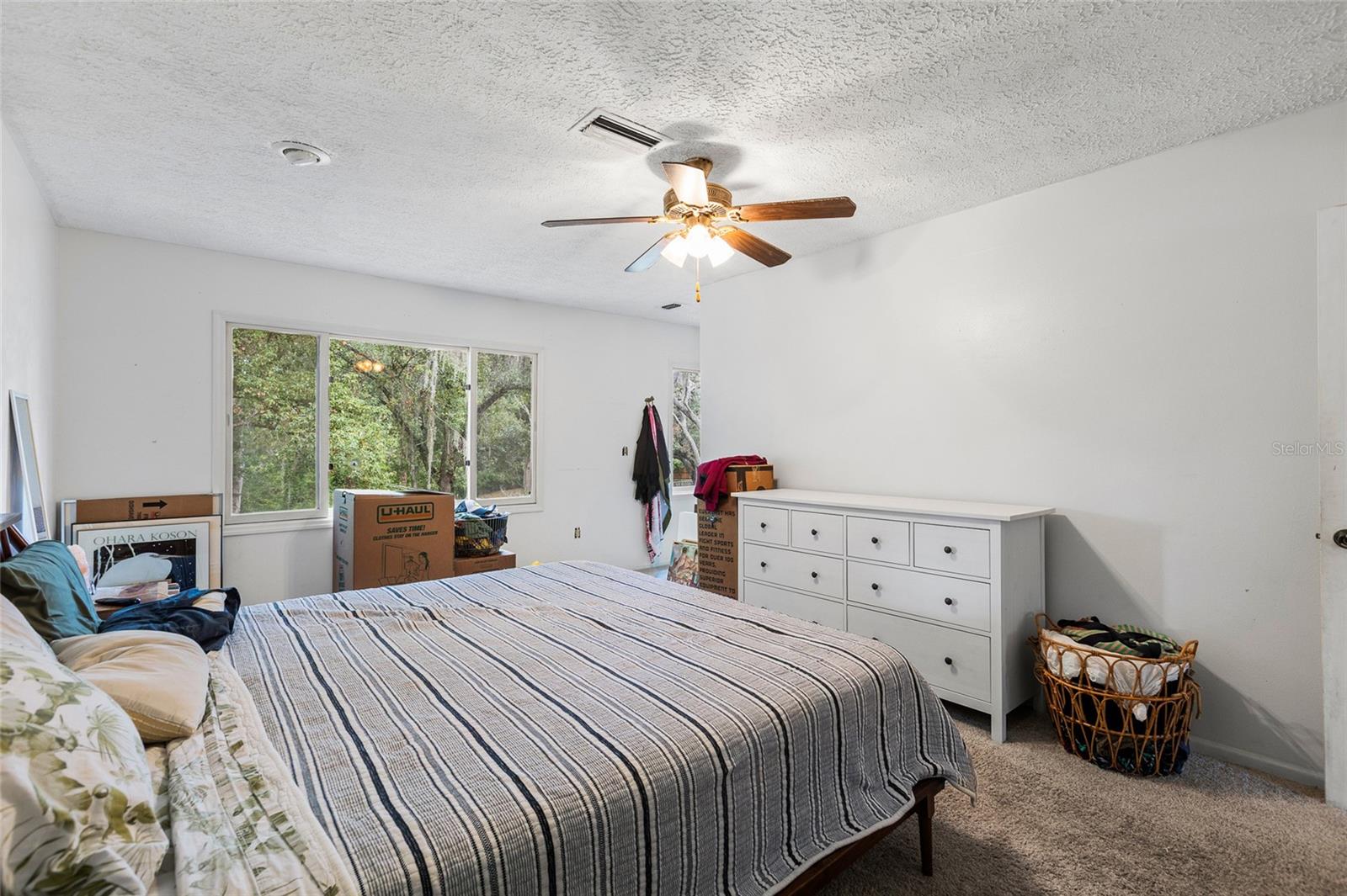 GOLDEN ACRES - Residential