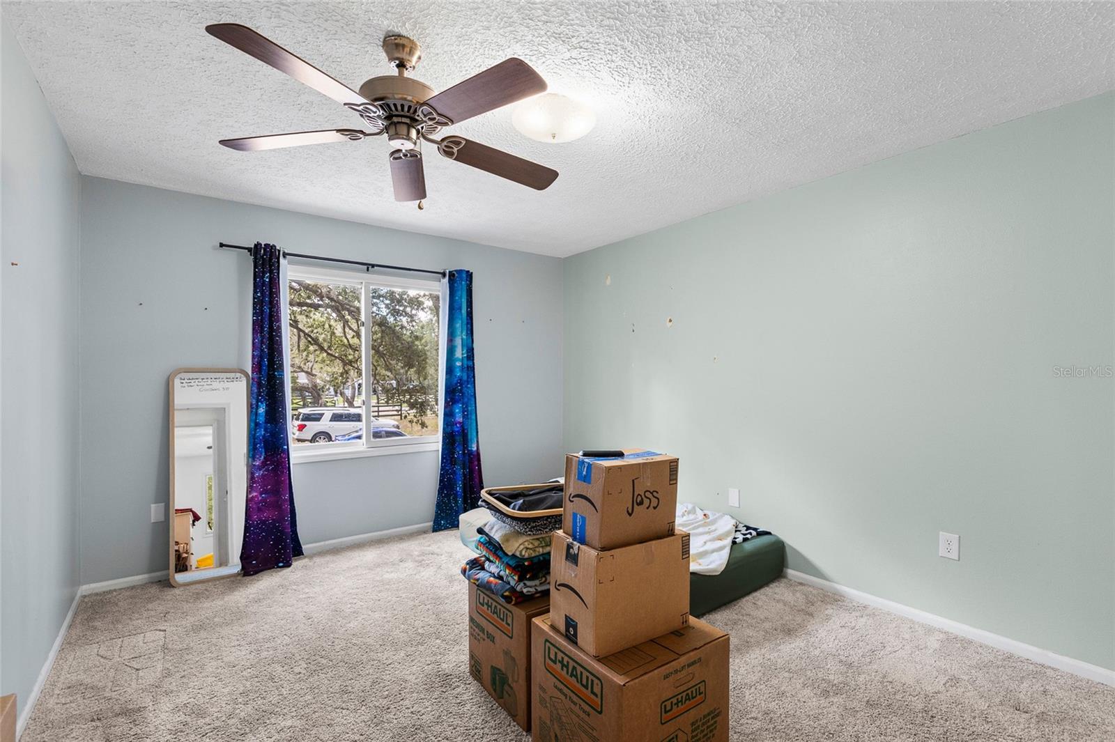 GOLDEN ACRES - Residential