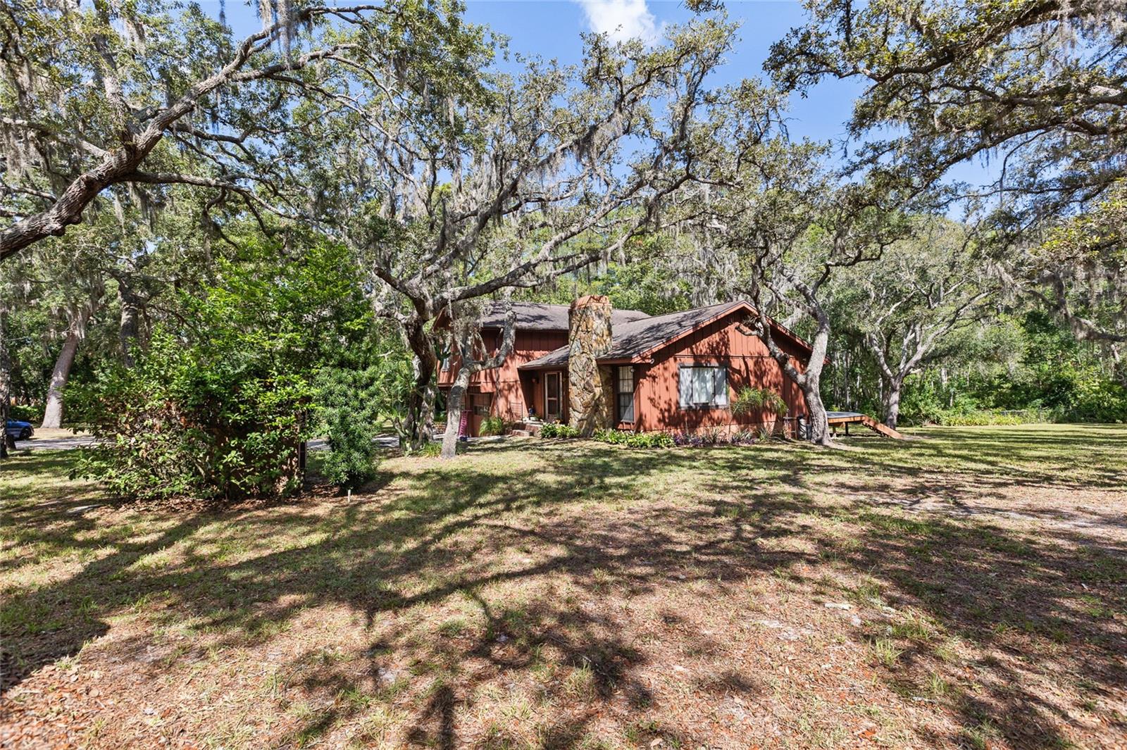 GOLDEN ACRES - Residential