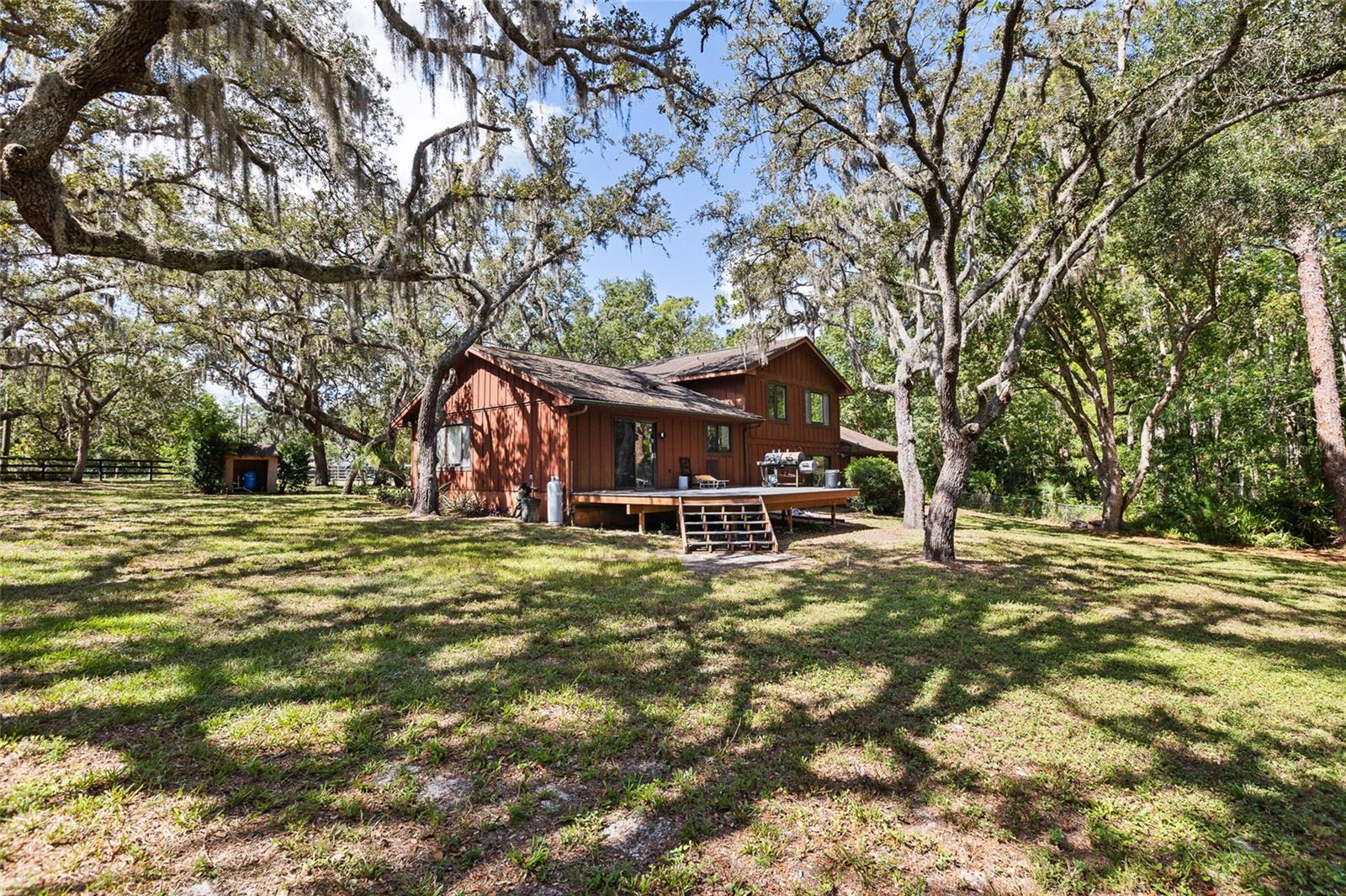 GOLDEN ACRES - Residential