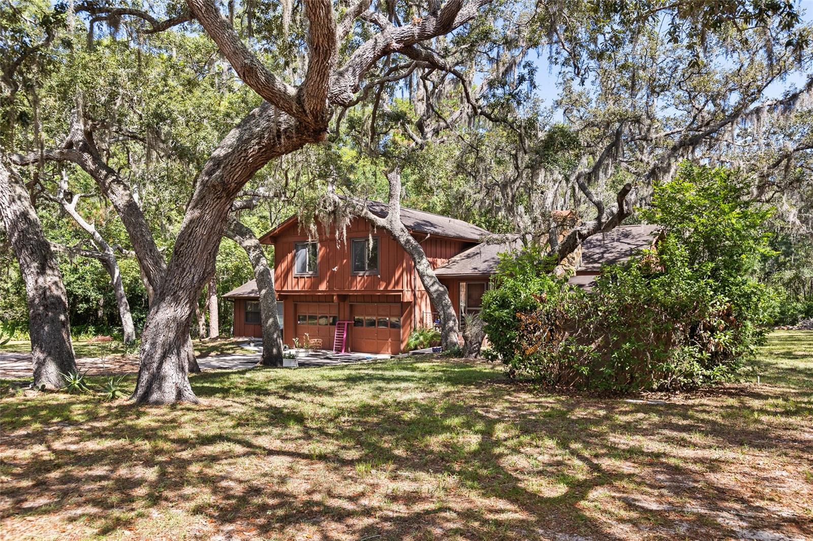 GOLDEN ACRES - Residential