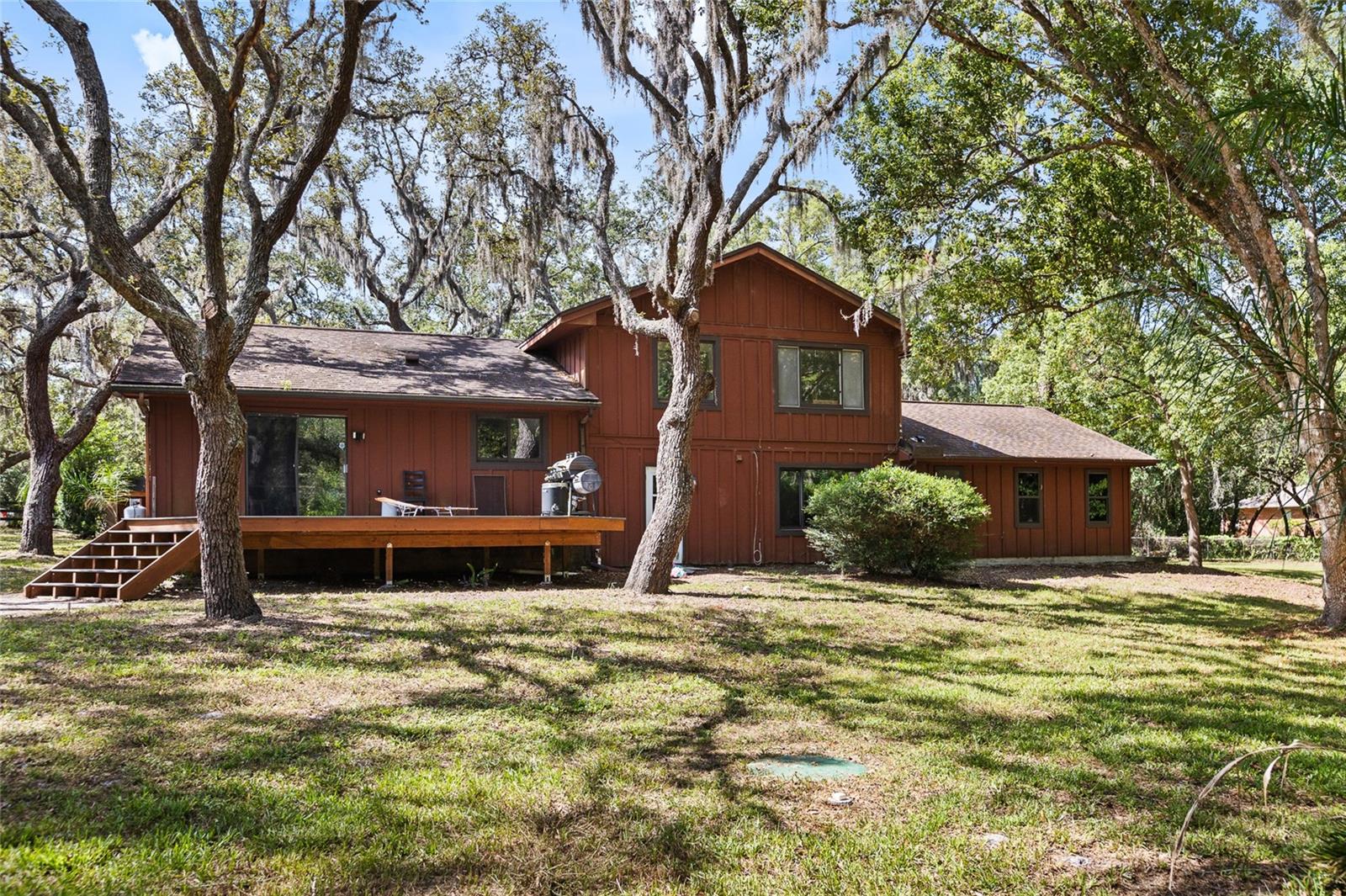 GOLDEN ACRES - Residential