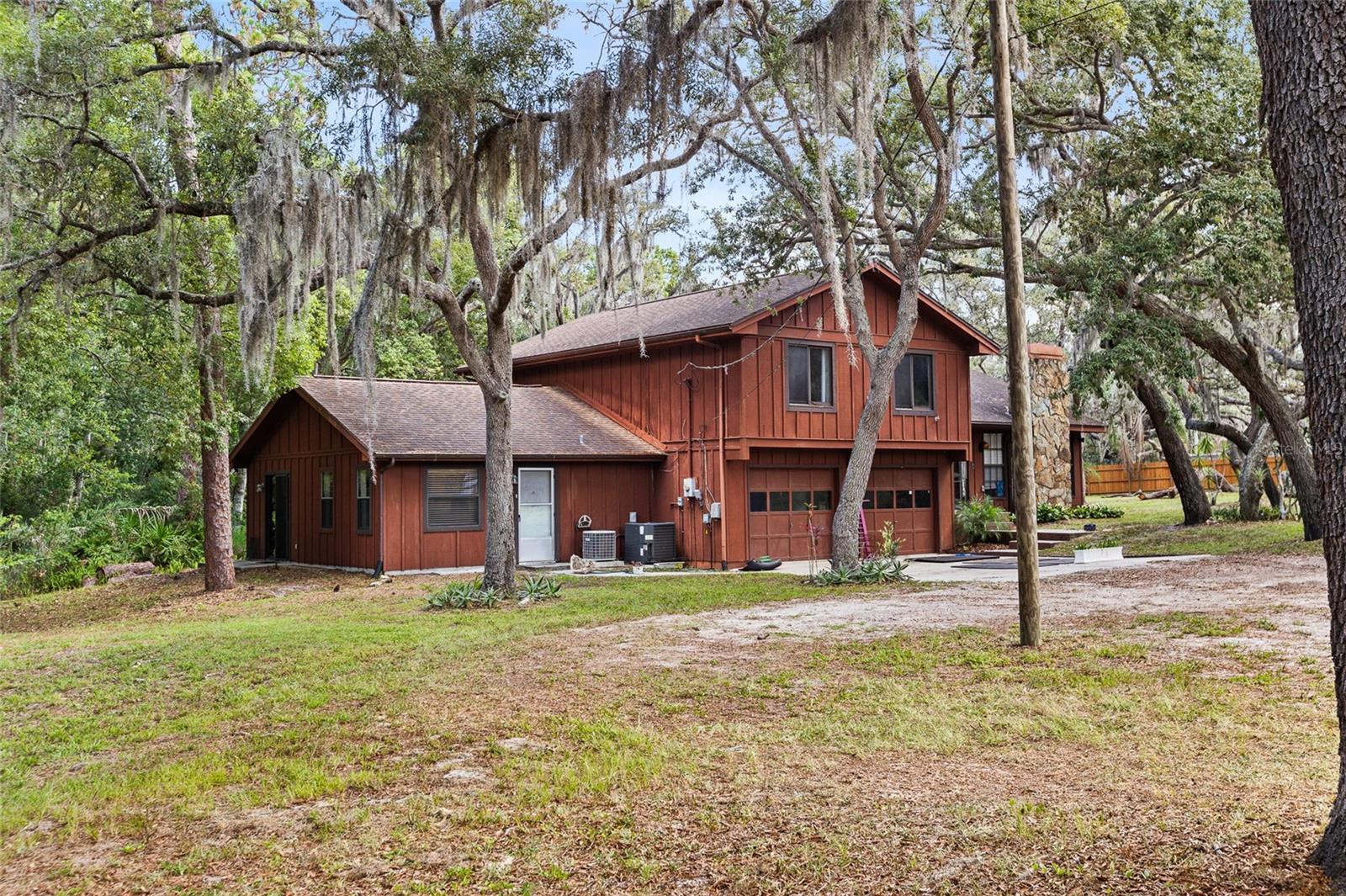 GOLDEN ACRES - Residential