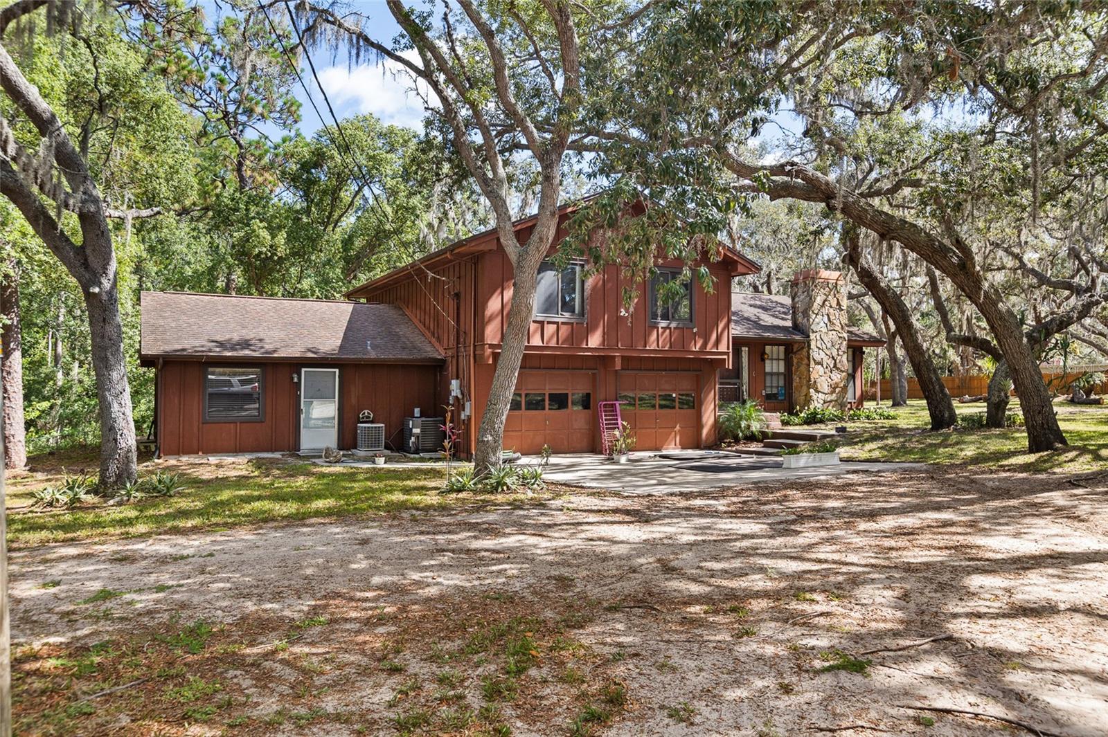 GOLDEN ACRES - Residential