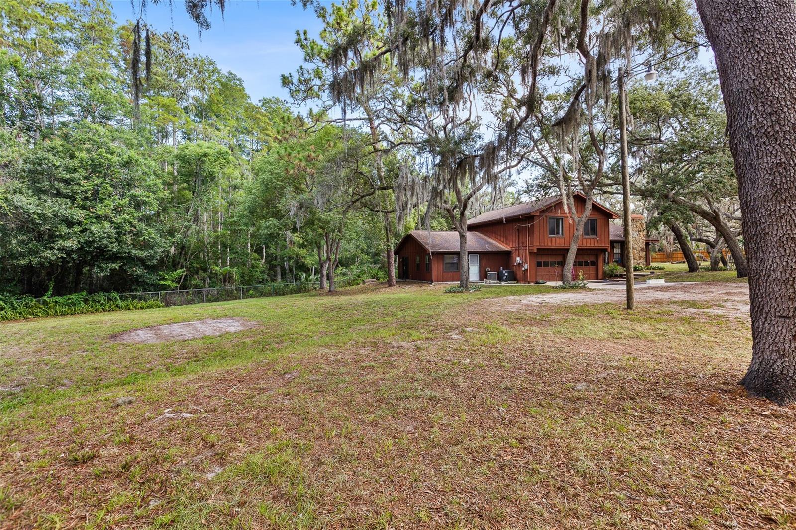 GOLDEN ACRES - Residential