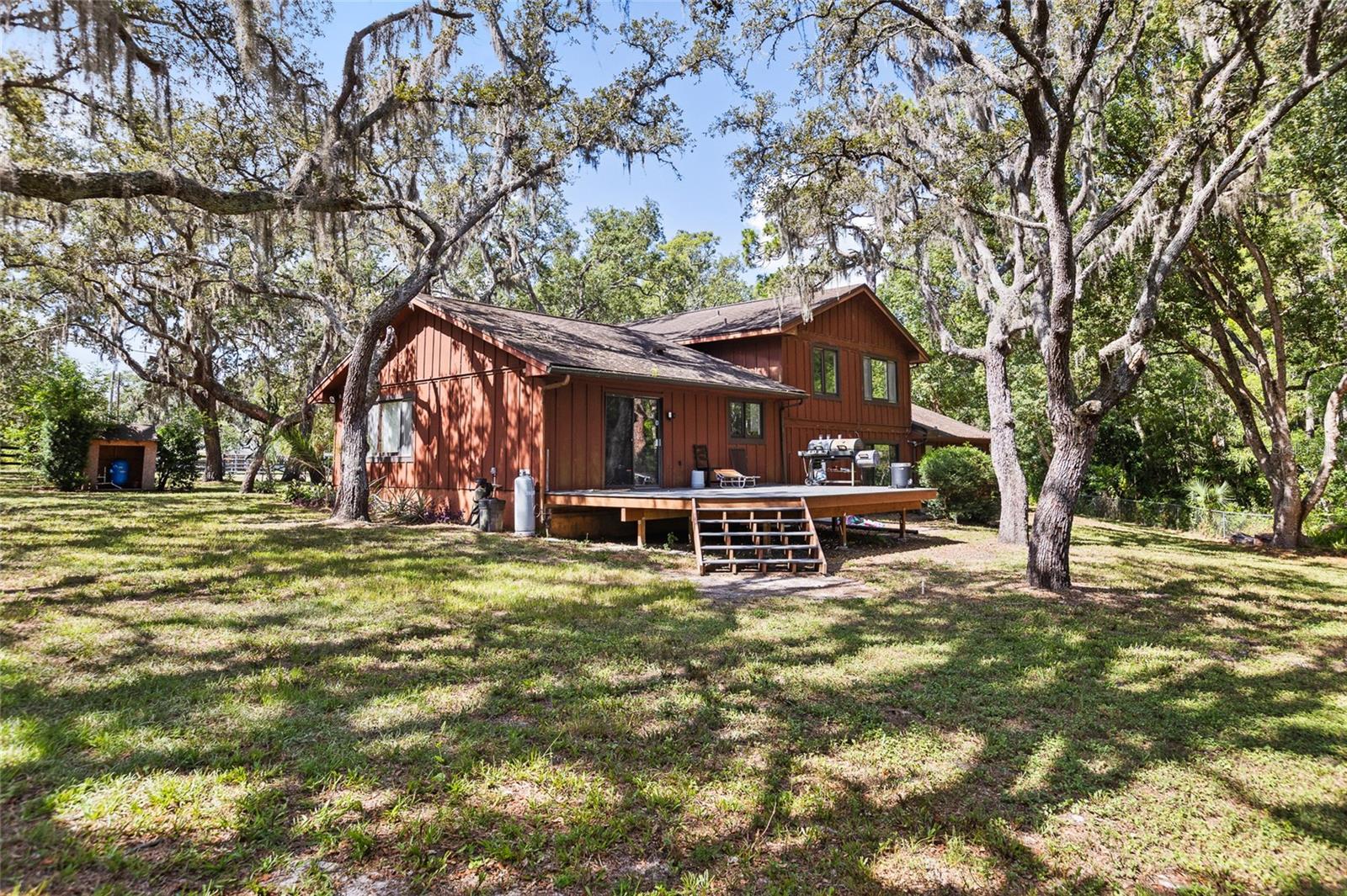 GOLDEN ACRES - Residential