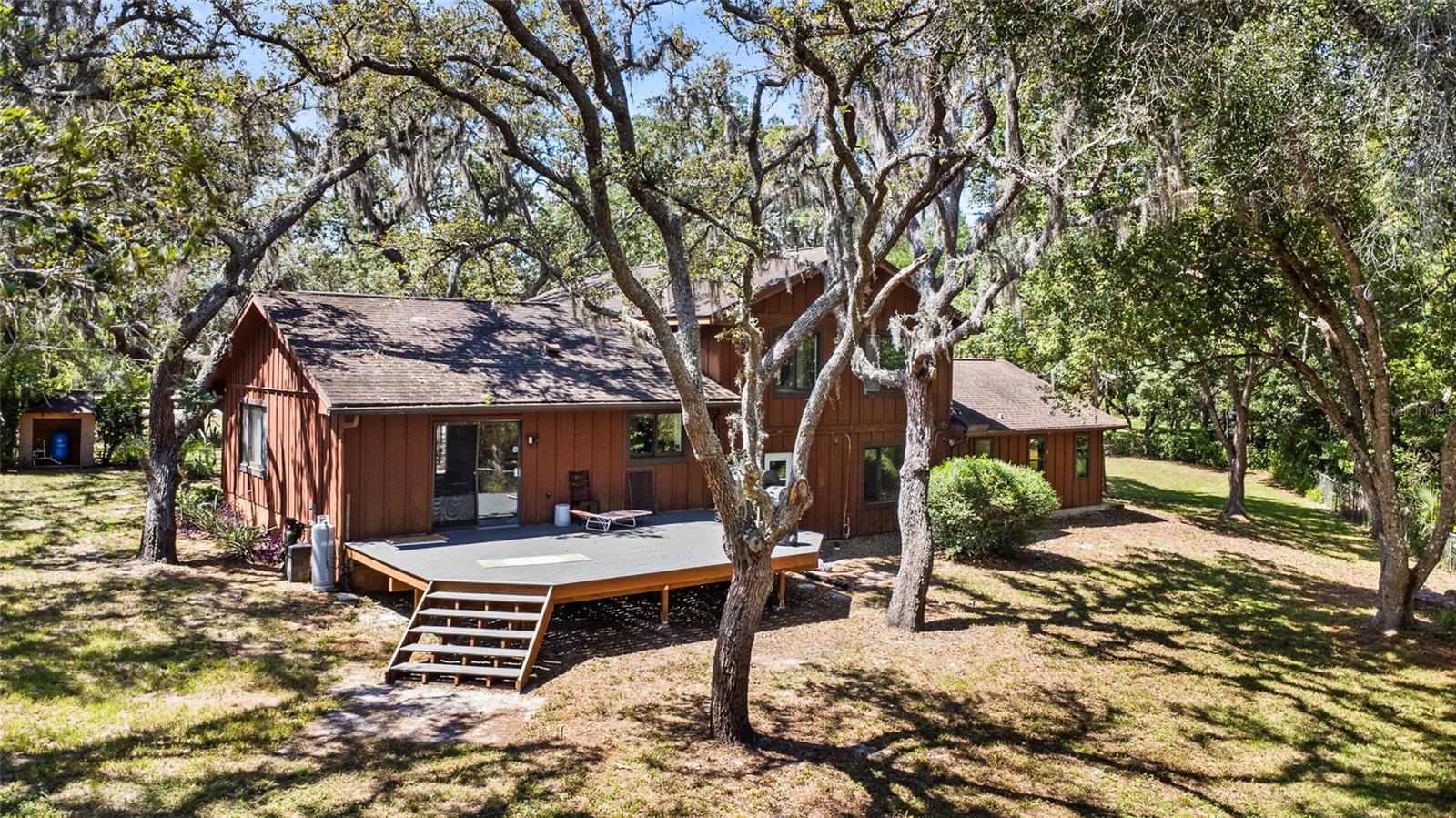 GOLDEN ACRES - Residential