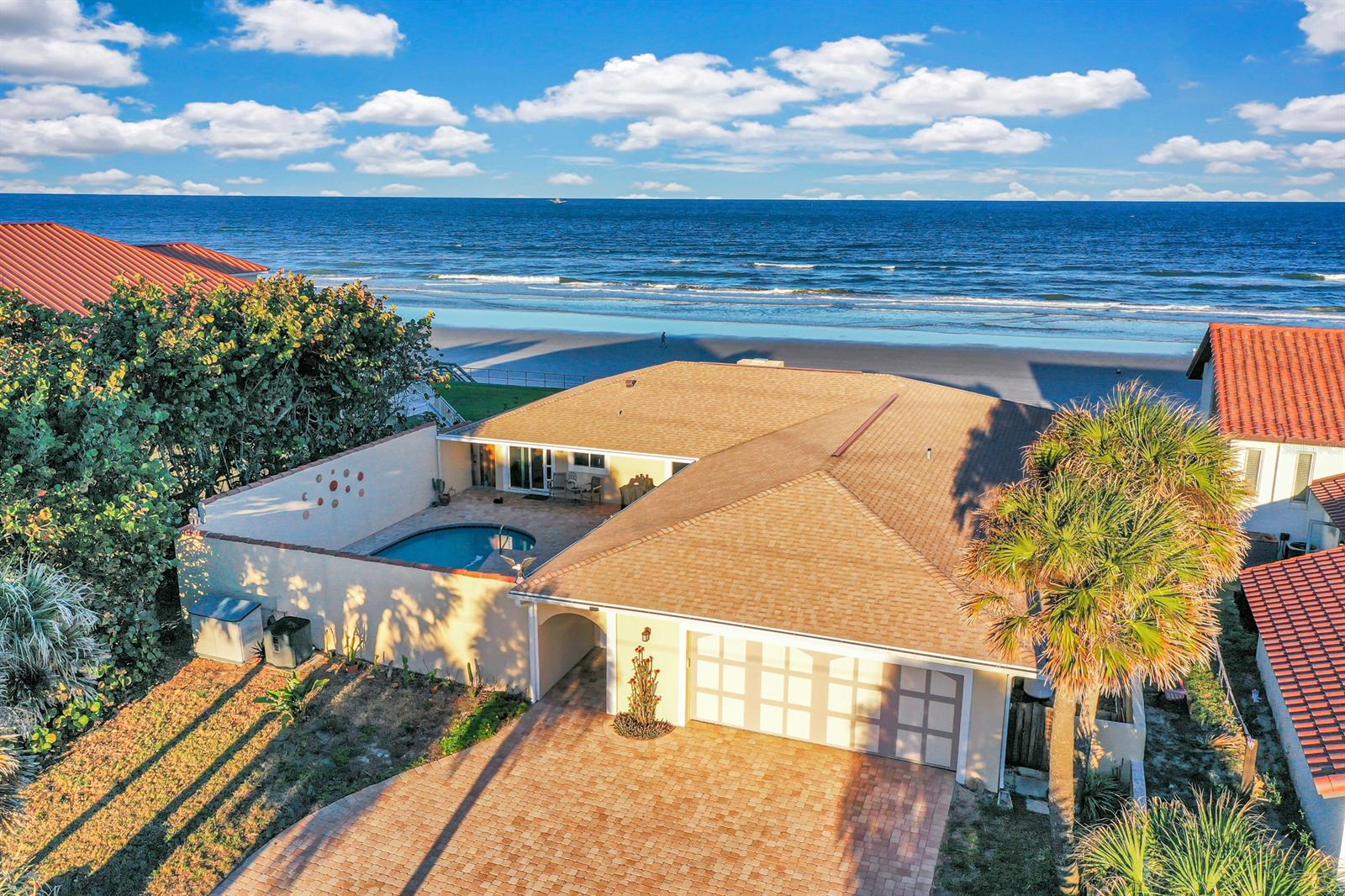 Emerald Isle Unit 01 - Residential