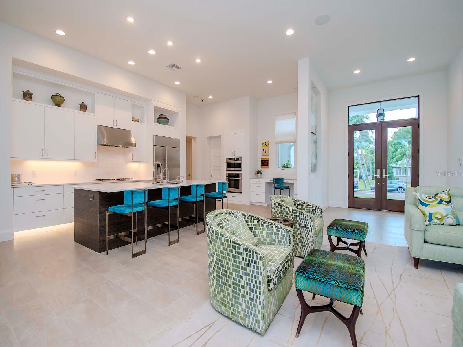 SNELL ISLE SHORES - Residential