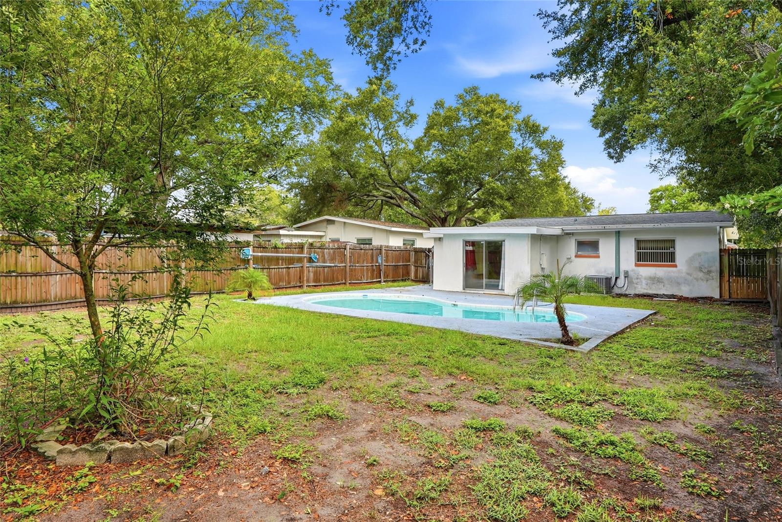 ROOSEVELT GROVES - Residential
