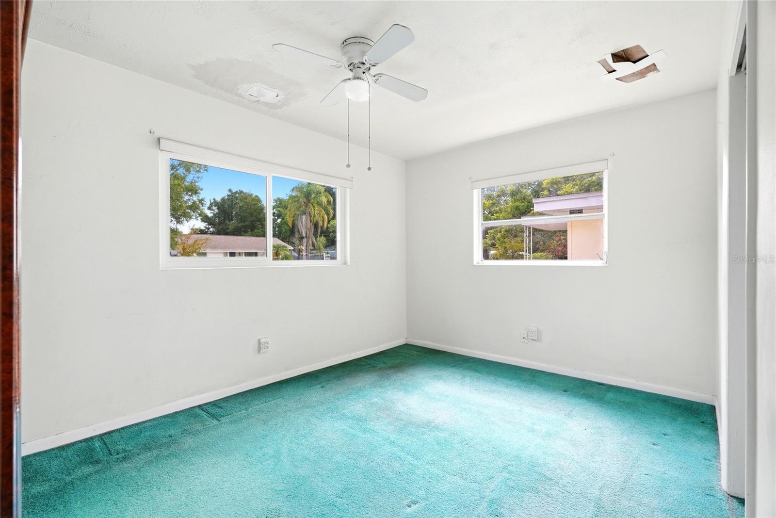 ROOSEVELT GROVES - Residential