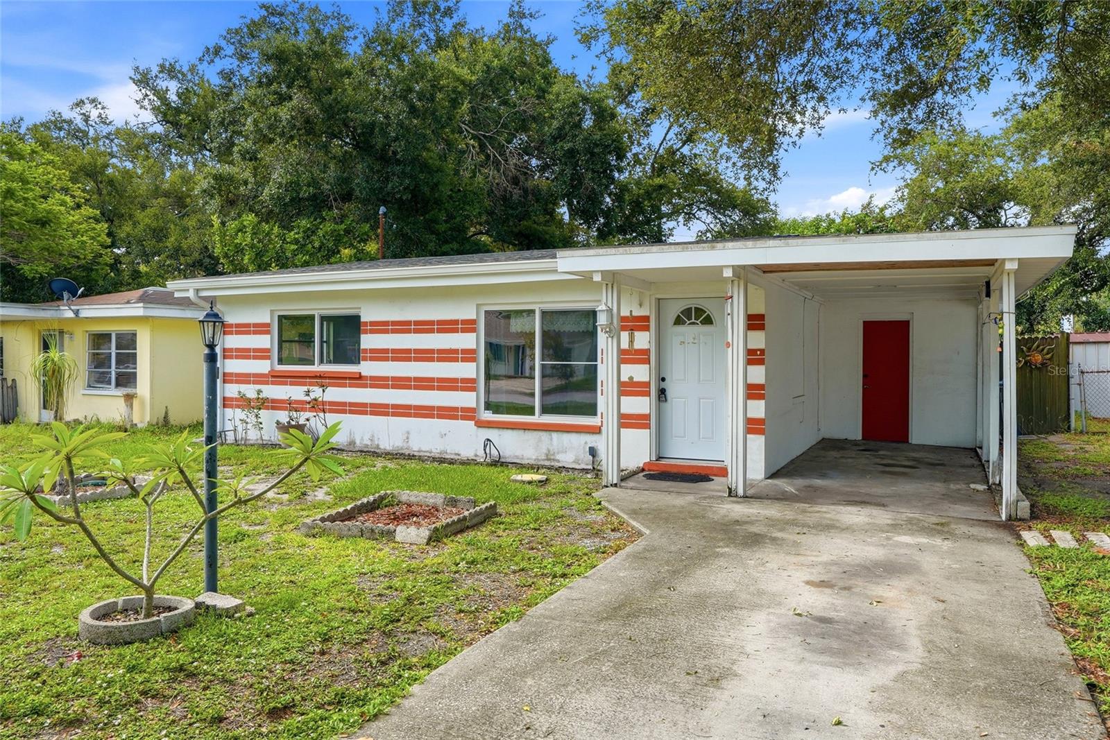 ROOSEVELT GROVES - Residential