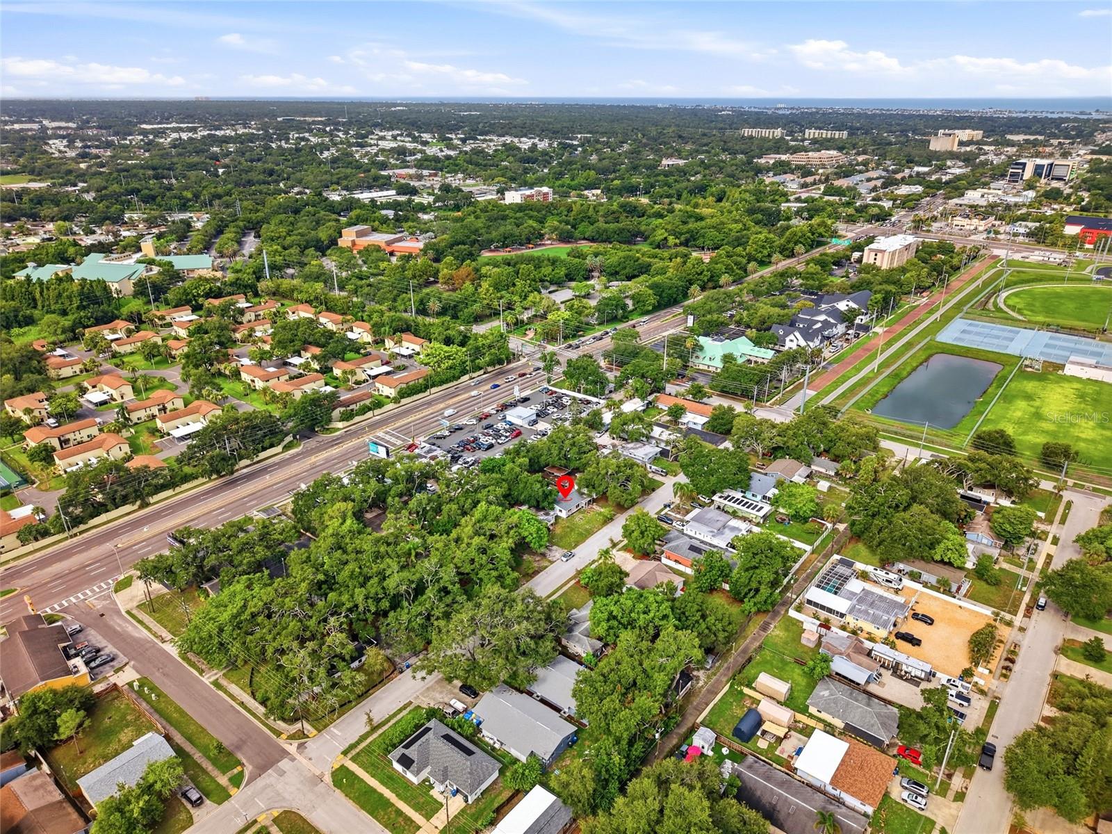 ROOSEVELT GROVES - Residential