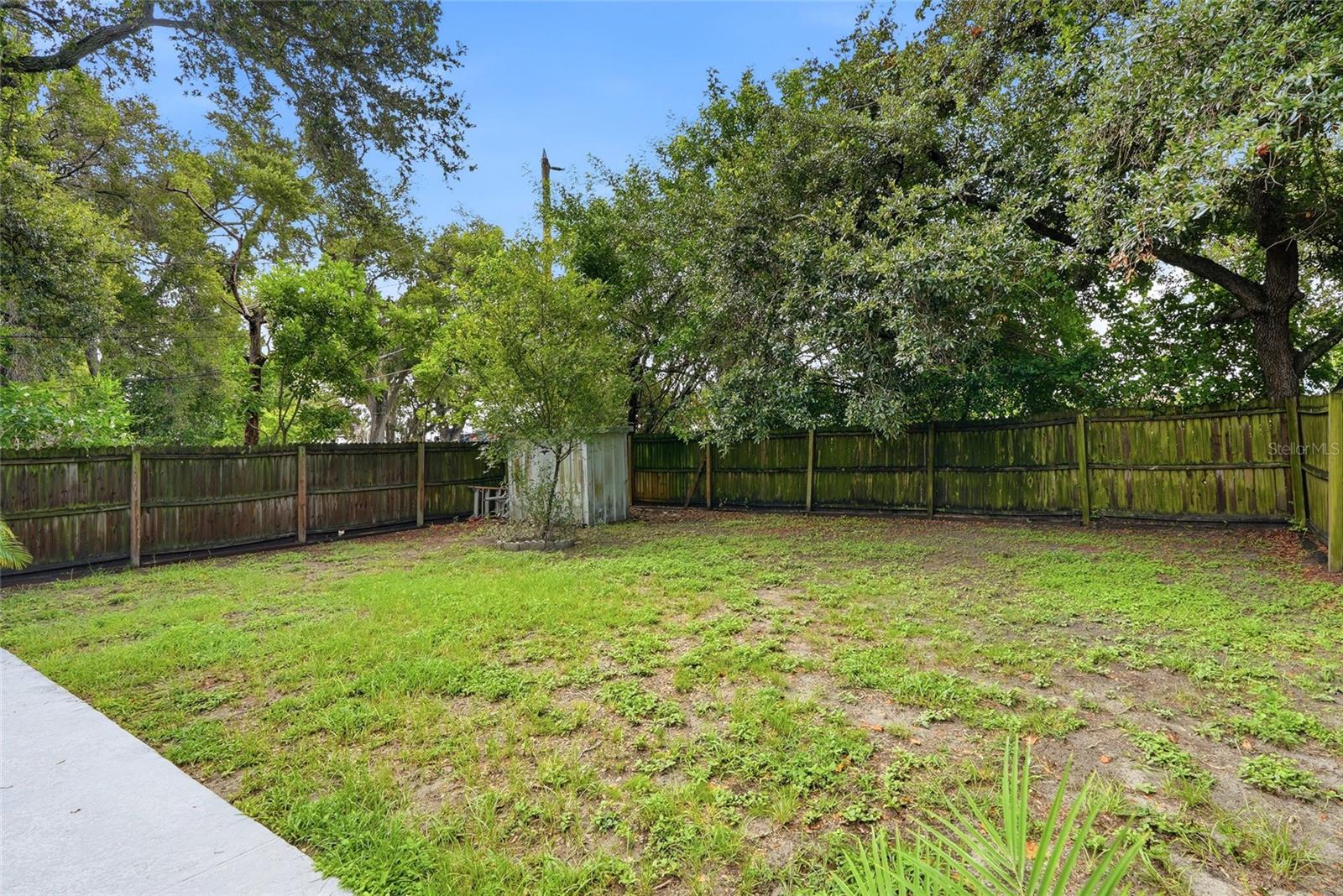 ROOSEVELT GROVES - Residential