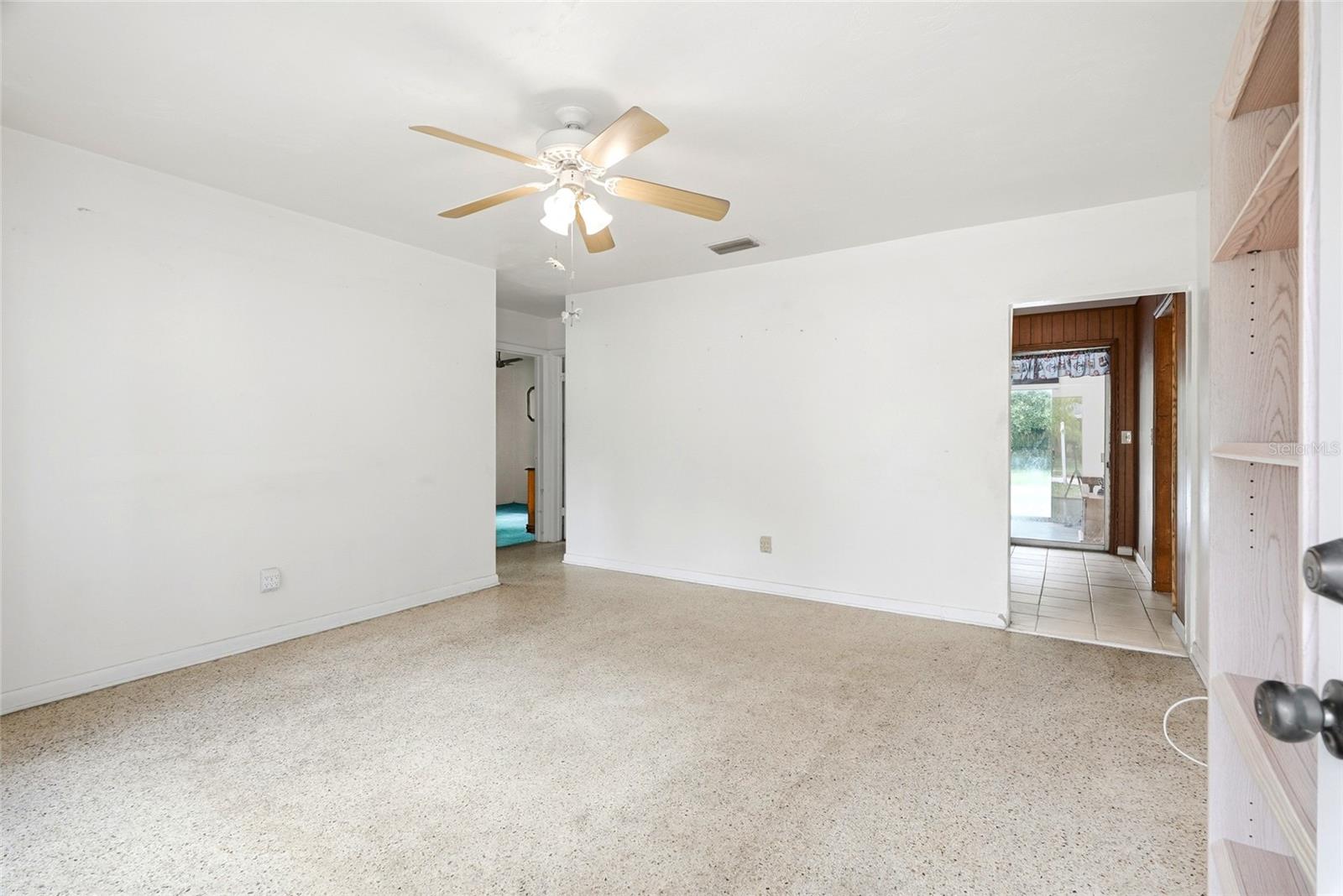 ROOSEVELT GROVES - Residential