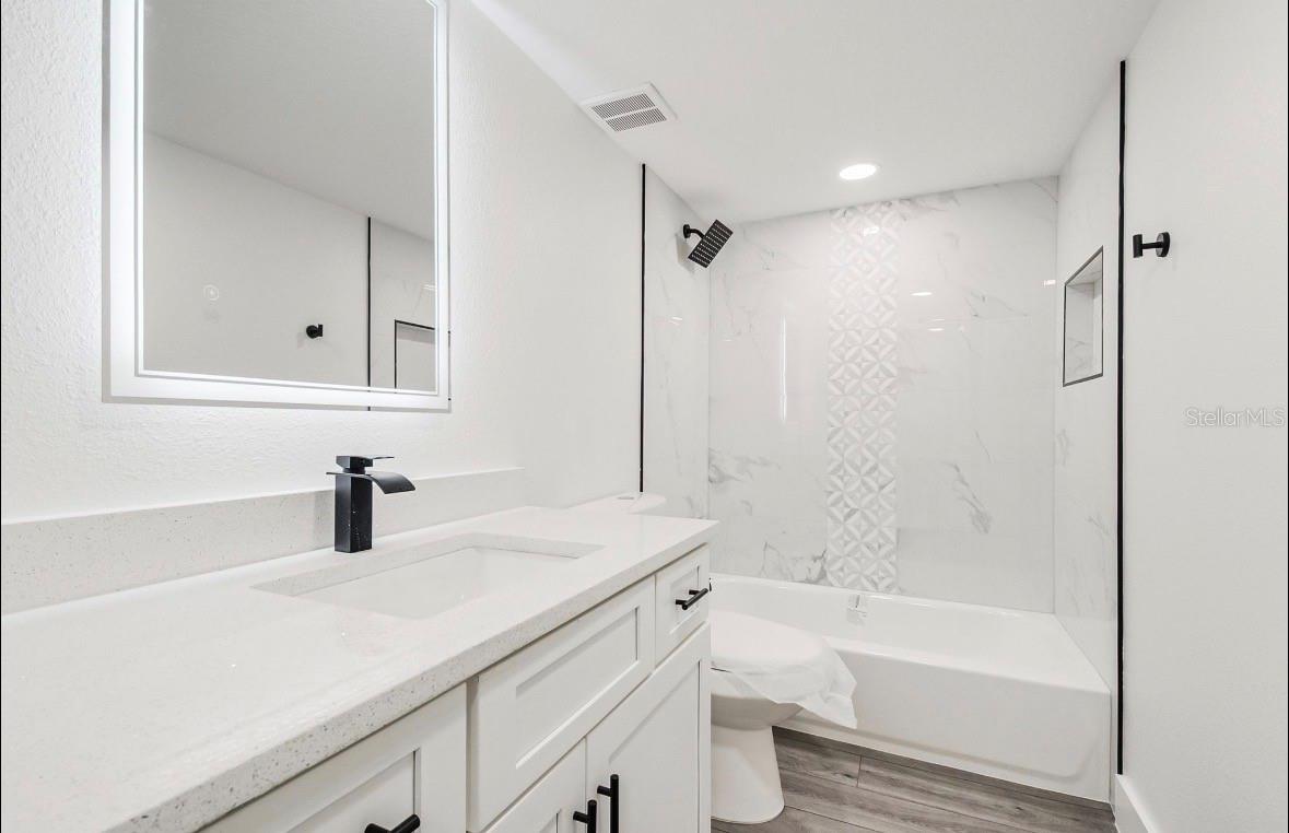 TOWNES SOUTHGATE CONDO PH D - Residential