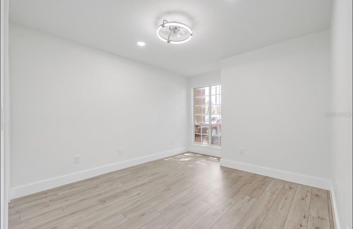 TOWNES SOUTHGATE CONDO PH D - Residential