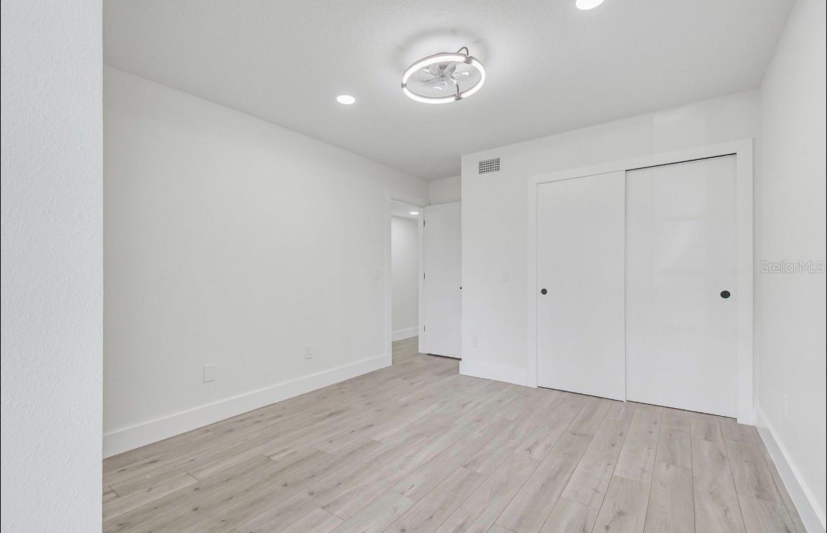 TOWNES SOUTHGATE CONDO PH D - Residential