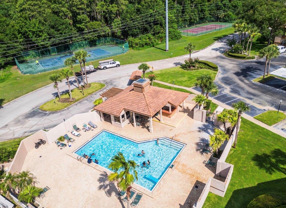 TOWNES SOUTHGATE CONDO PH D - Residential