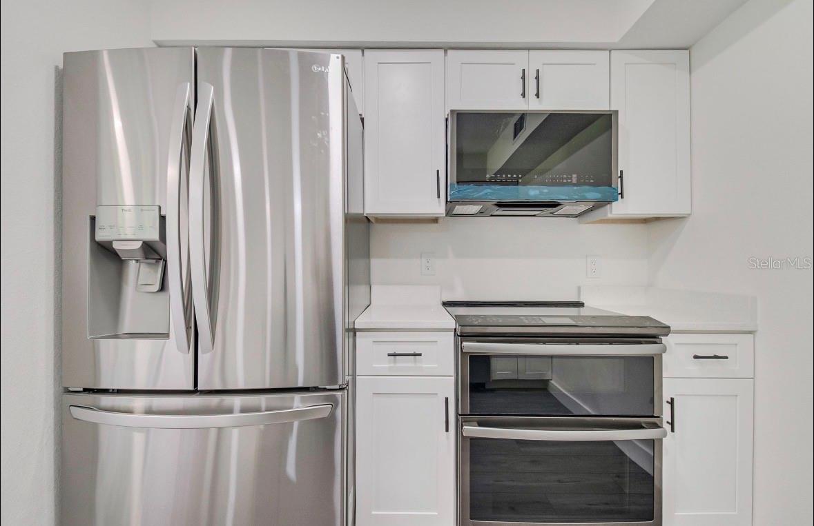 TOWNES SOUTHGATE CONDO PH D - Residential
