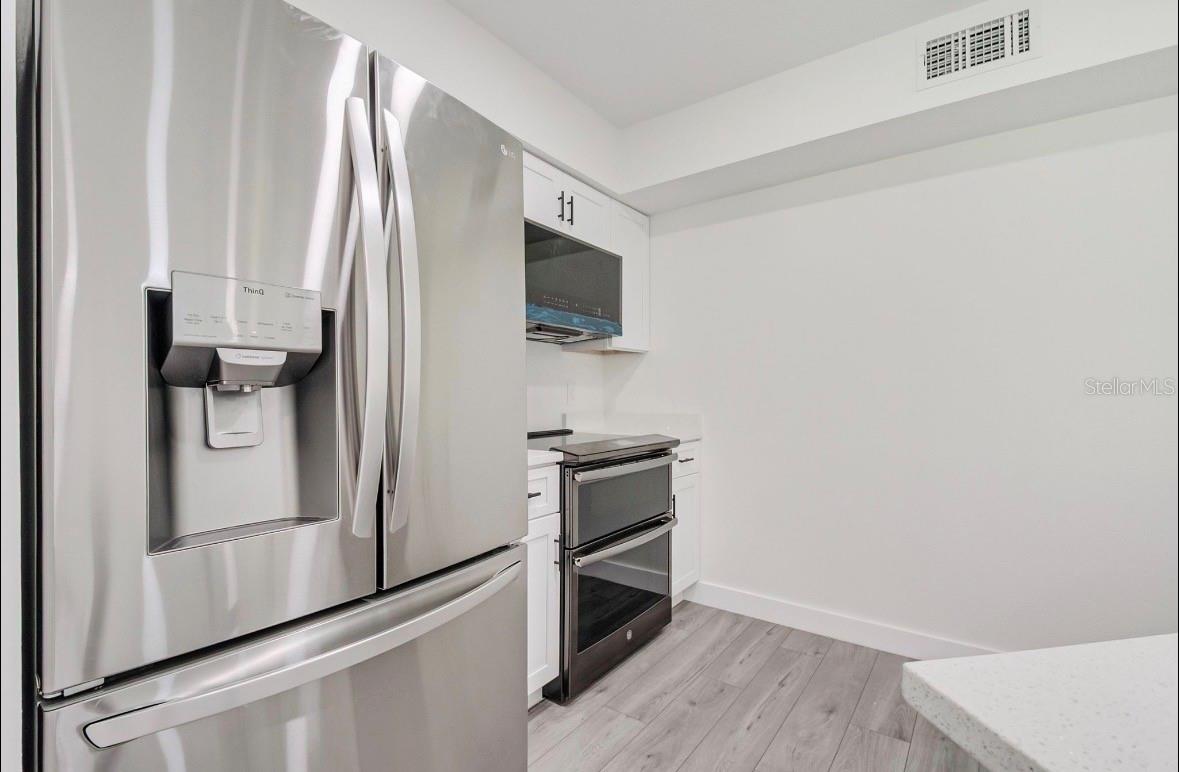 TOWNES SOUTHGATE CONDO PH D - Residential