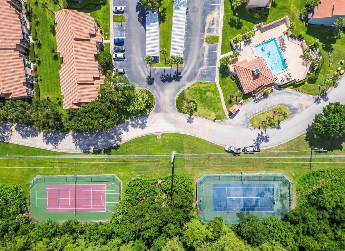 TOWNES SOUTHGATE CONDO PH D - Residential