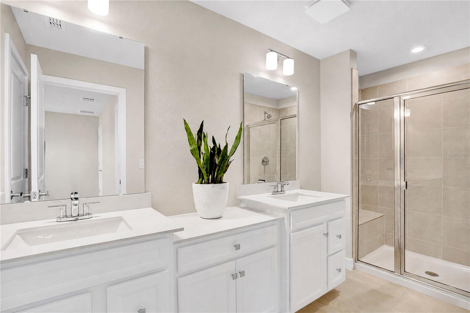SEMINOLE PALMS - Residential