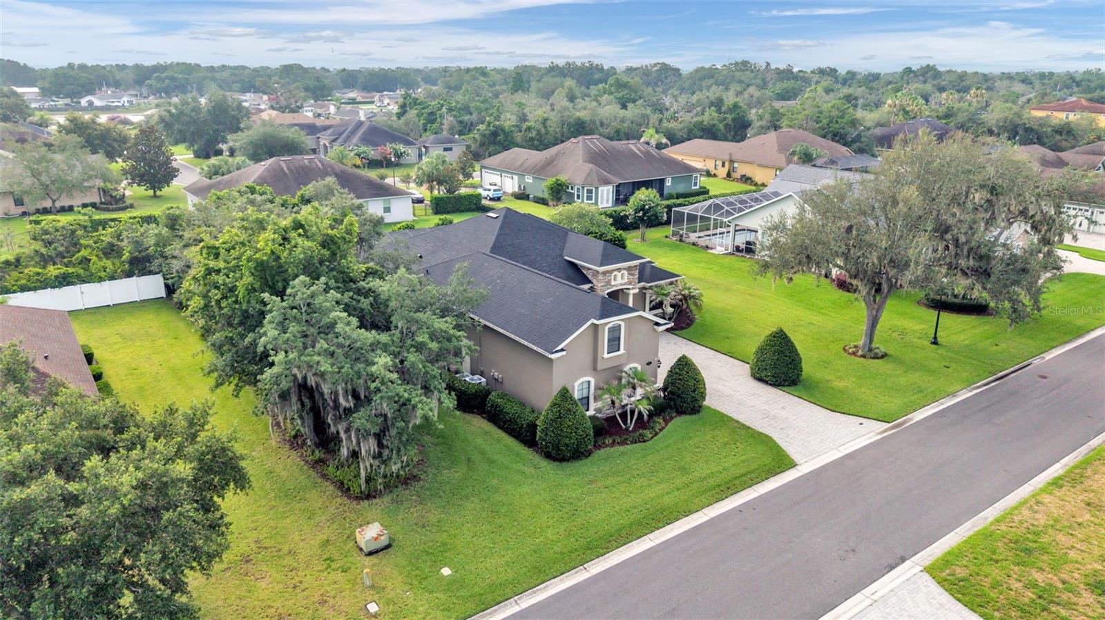 HIGHLANDS IN THE WOODS - Residential