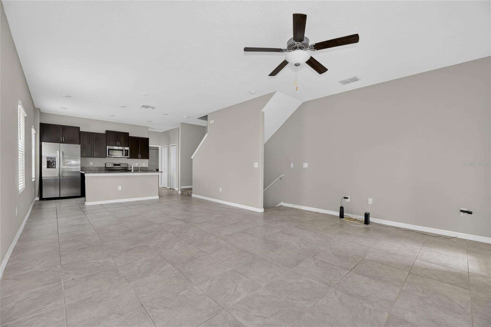 PALM RIVER TWNHMS PH 1 - Residential Lease