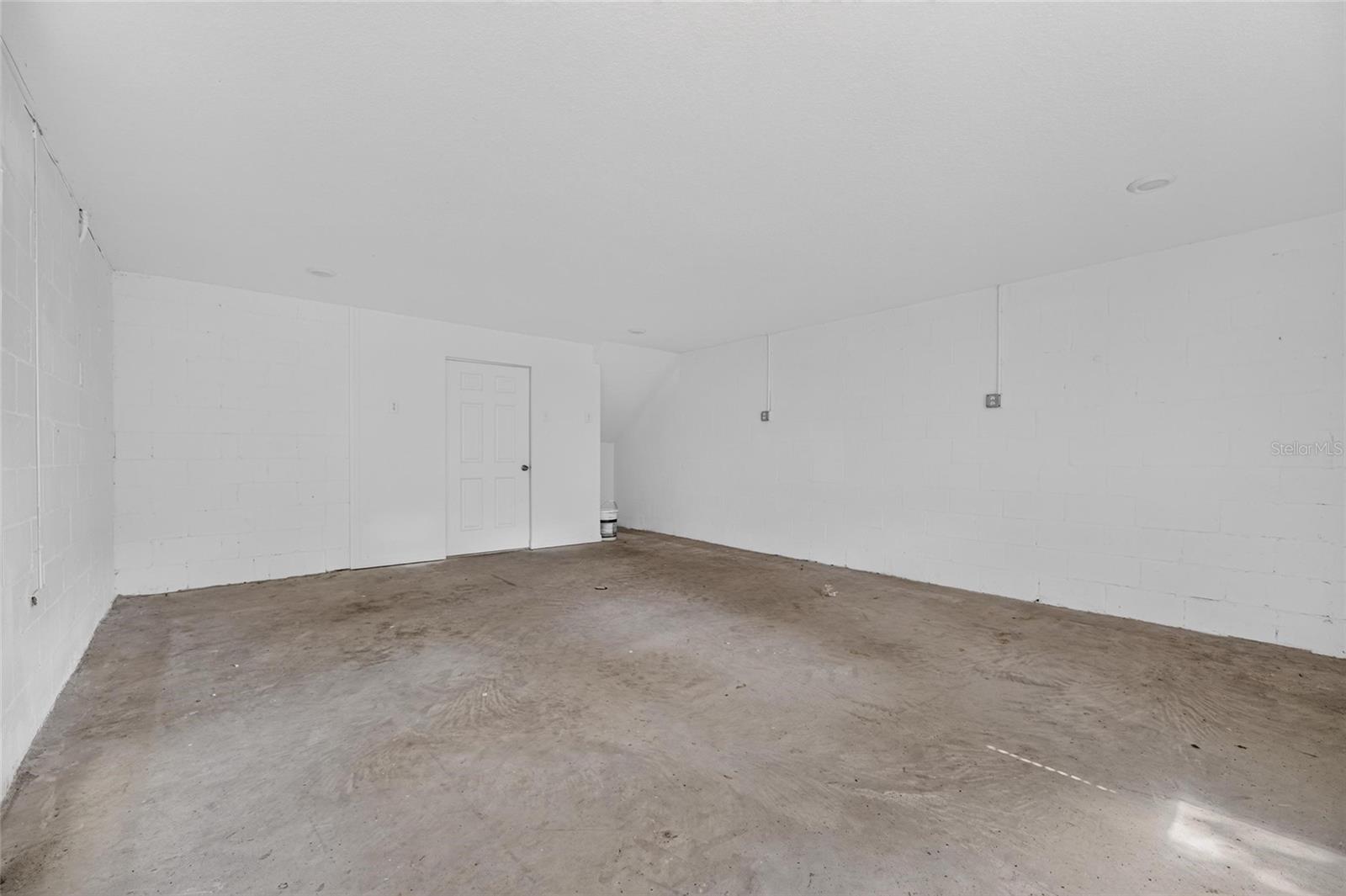 PALM RIVER TWNHMS PH 1 - Residential Lease